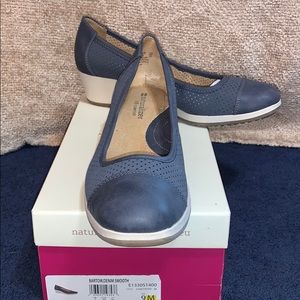 Naturalizer Bartow Denim smooth wedge shoe